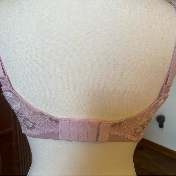 Victoria’s Secret • Lightly Lined Demi Bra • Metallic Floral Lace • 34D - Picture 5 of 8